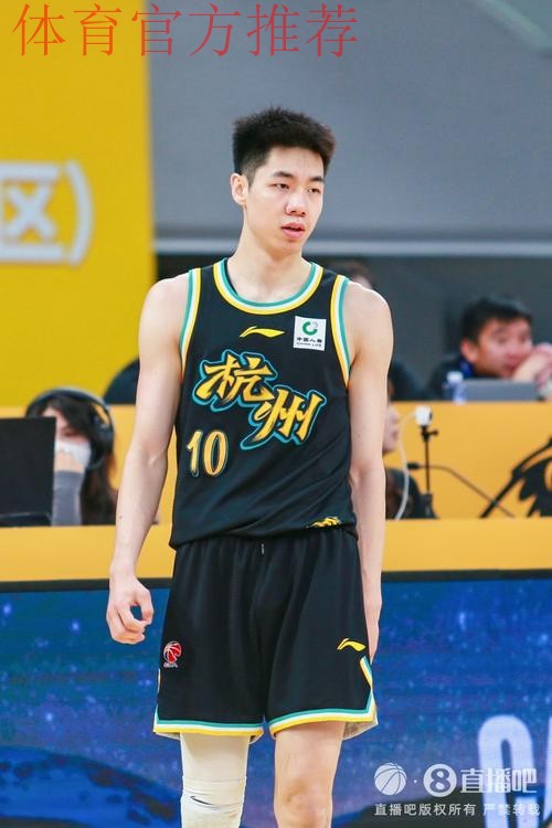 朱俊龙全场出战26分钟，5中2得到6分1板1助攻