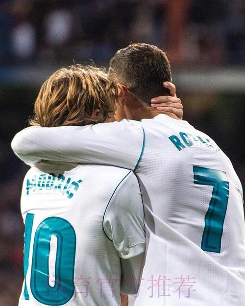 38岁魔笛超越普斯卡什 成为皇马欧冠最年长出场 38岁魔笛超越普斯卡什 成为皇马欧冠最年长出场